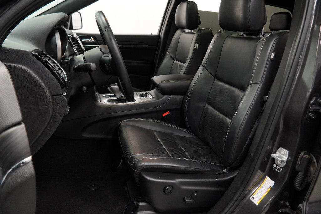 Certified 2021 Jeep Grand Cherokee Limited w/ Quick Order Package 28K 80th AWD/4WD image 3