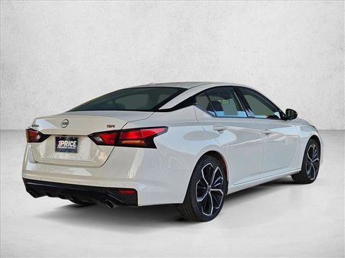 Used 2024 Nissan Altima 2.5 SR image 5