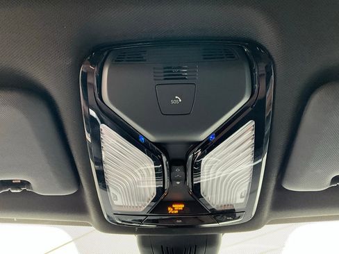 Used 2023 BMW X5 xDrive40i w/ Luxury Seating Package image 17