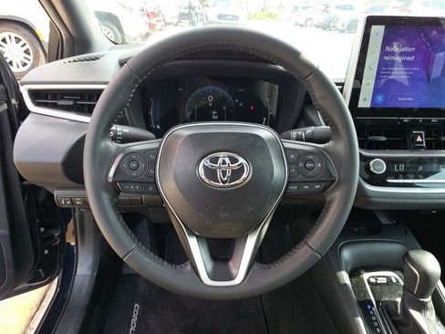 Used 2025 Toyota Corolla SE w/ SE Premium Package FWD image 16