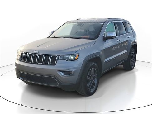 Used 2018 Jeep Grand Cherokee Limited image 2