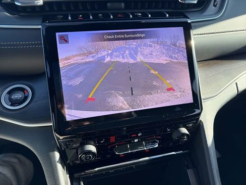 New 2025 Jeep Grand Cherokee Limited w/ Trailer Tow Package image 29