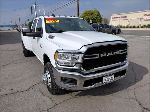 Used 2024 RAM 3500 Tradesman w/ Chrome Appearance Group image 2