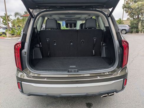 Used 2025 Kia Telluride S AWD/4WD image 34