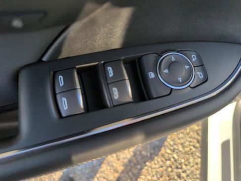 New 2025 Buick Envision Sport Touring image 17