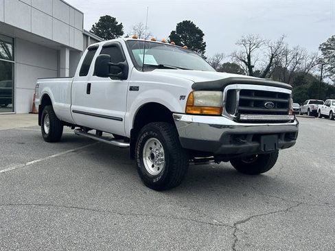 Used 2000 Ford F250 XL image 3