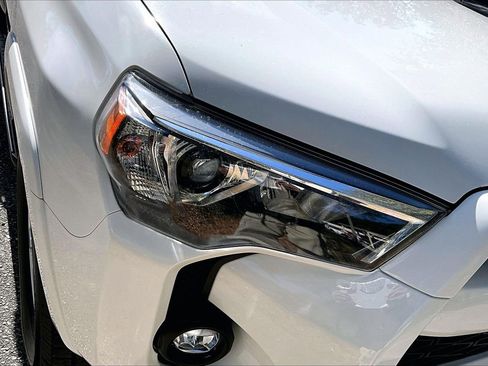 Used 2023 Toyota 4Runner SR5 Premium image 28