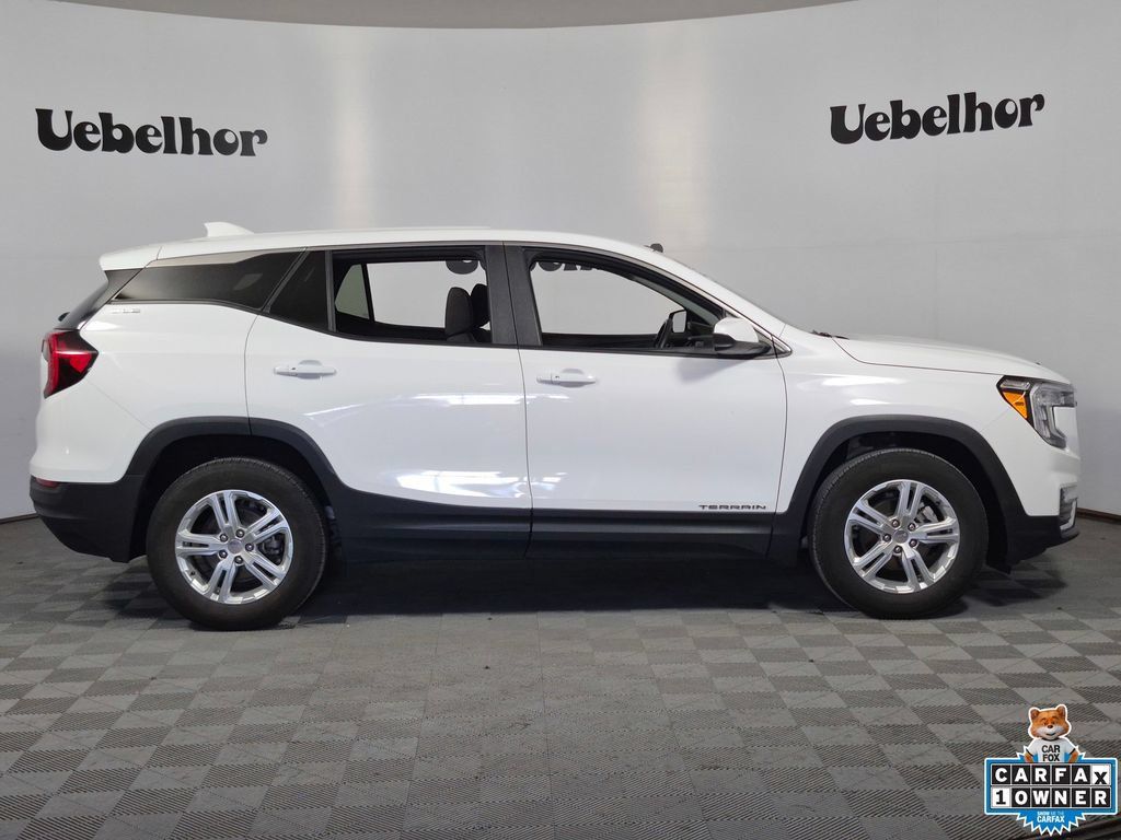 Certified 2024 GMC Terrain SLE FWD image 8