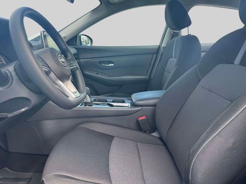 Used 2025 Nissan Sentra SV image 14