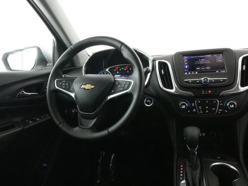 Used 2022 Chevrolet Equinox LT w/ Driver Convenience Package FWD image 10
