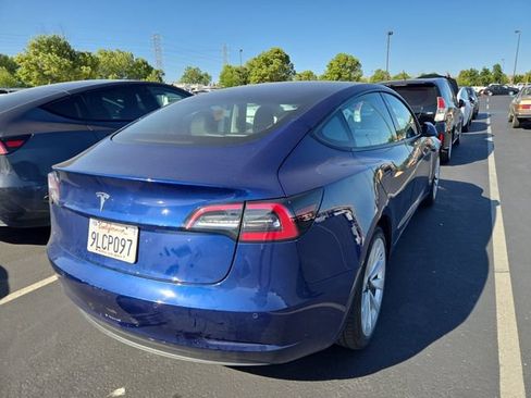 Used 2021 Tesla Model 3 Standard Range Plus RWD image 2