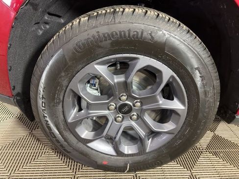 New 2026 Ford Maverick XLT w/ XLT Luxury Package FWD image 8