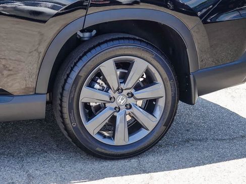 Used 2025 Honda Pilot Sport image 10