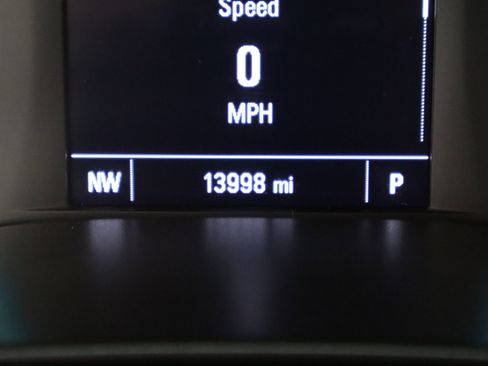 Used 2022 Chevrolet Colorado LT w/ LT Convenience Package image 19