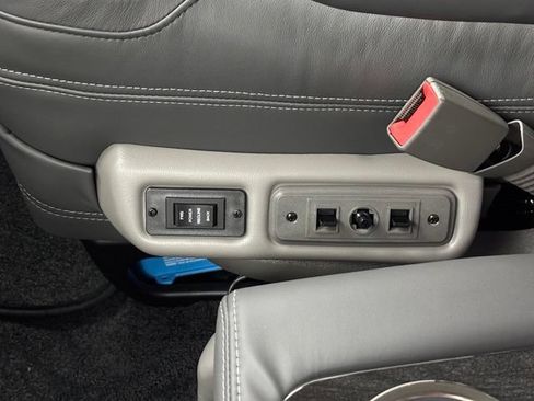 New 2026 GMC Savana 2500 w/ Driver Convenience Package RWD image 43