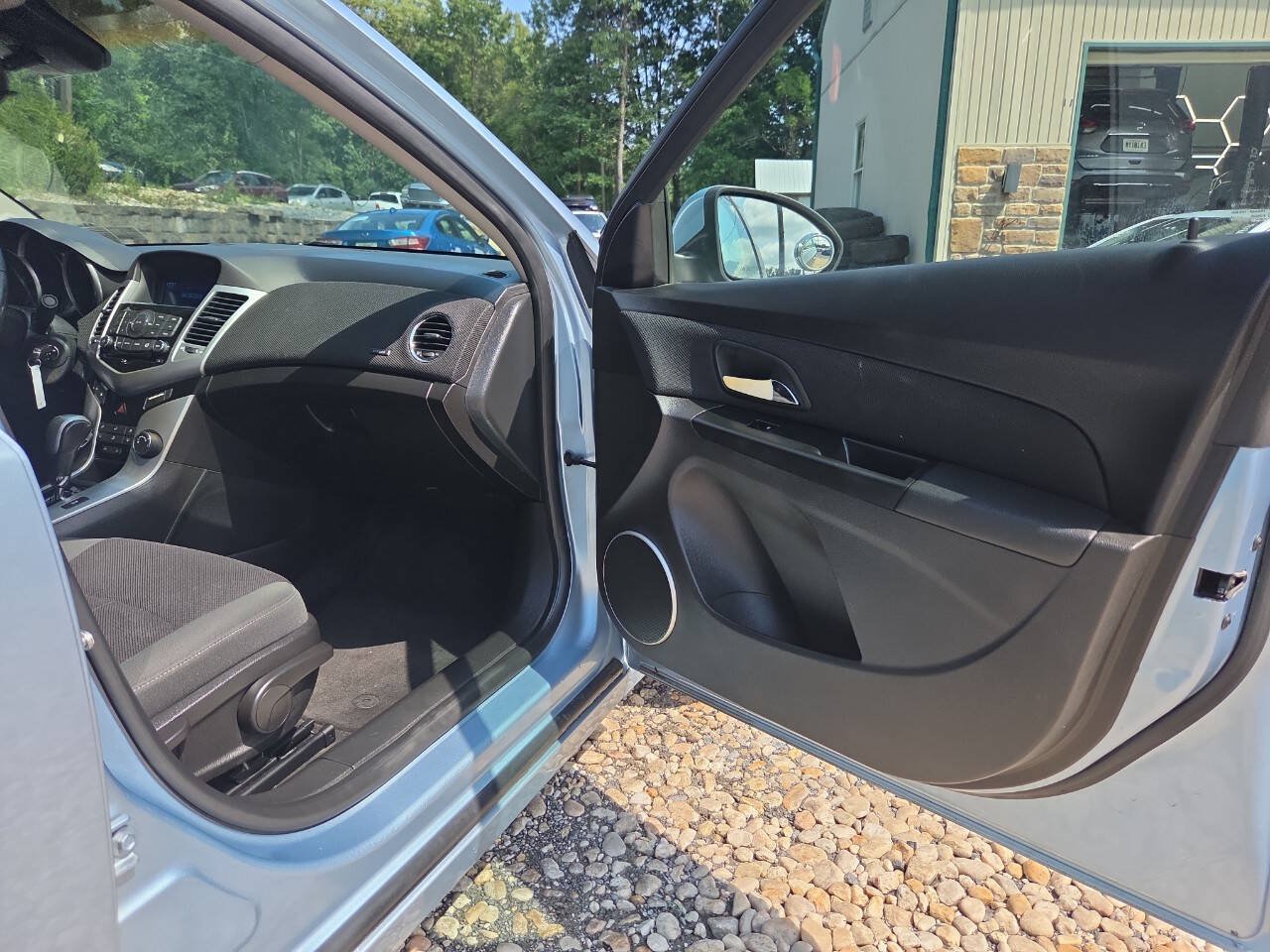 Used 2011 Chevrolet Cruze Eco FWD image 22