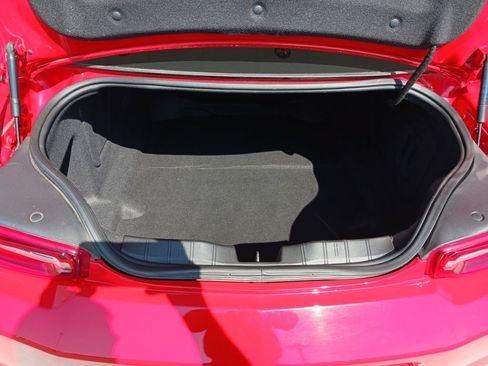Used 2019 Chevrolet Camaro LT RWD image 13