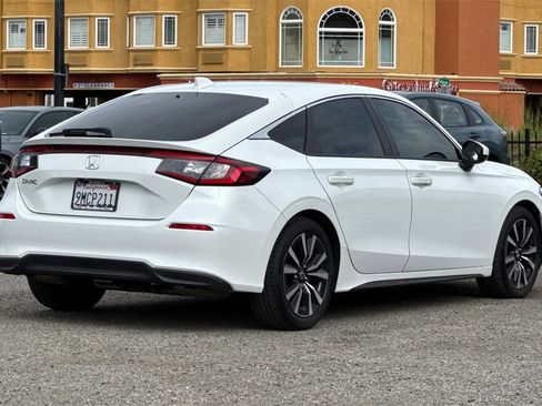 Certified 2024 Honda Civic EX-L image 4