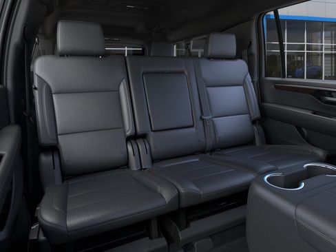 New 2026 Chevrolet Suburban LT w/ LPO, Dark Essentials Package AWD/4WD image 41