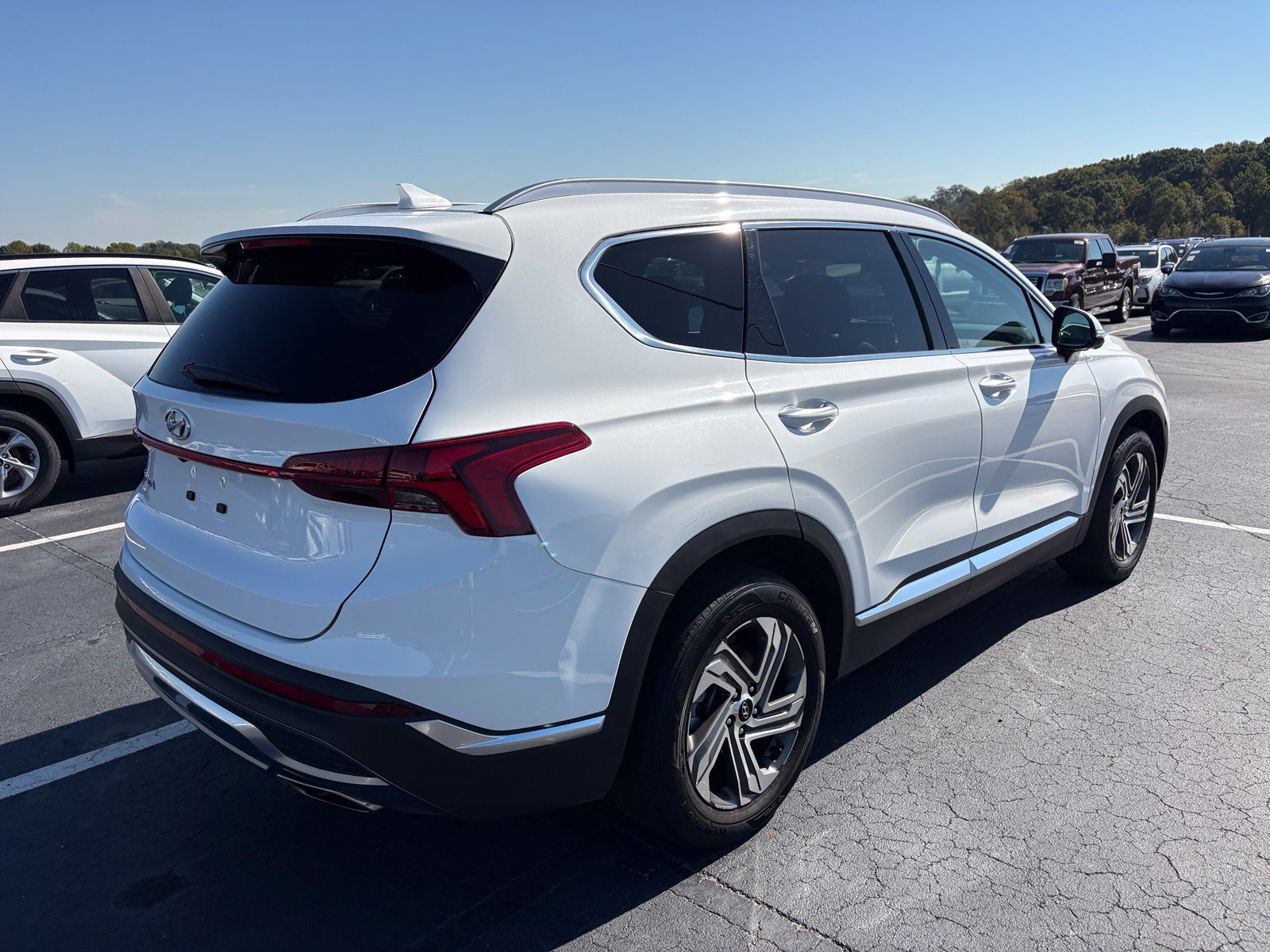 Used 2023 Hyundai Santa Fe SEL w/ Premium Package FWD image 4