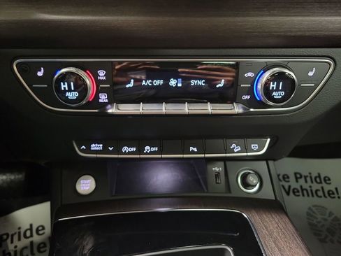 Used 2021 Audi Q5 2.0T Premium w/ Convenience Package image 18