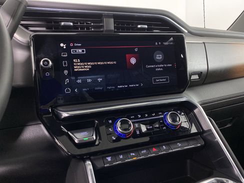 Used 2025 GMC Sierra 2500 Denali w/ Snow Plow Prep/Camper Package image 40