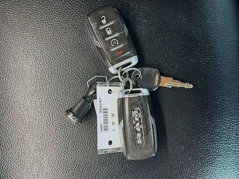 Used 2020 RAM 1500 Big Horn image 35