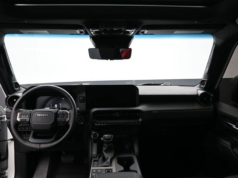 Certified 2024 Toyota Land Cruiser image 32