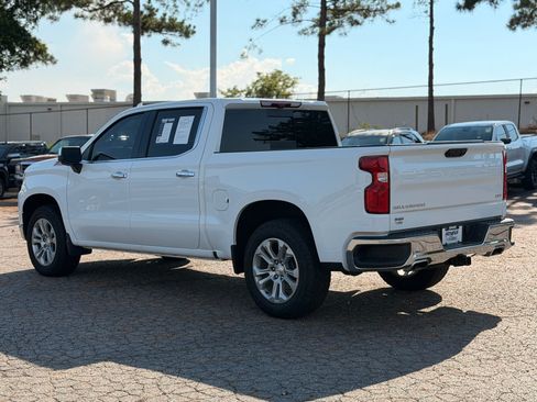 Used 2025 Chevrolet Silverado 1500 LTZ w/ LTZ Premium Package AWD/4WD image 10