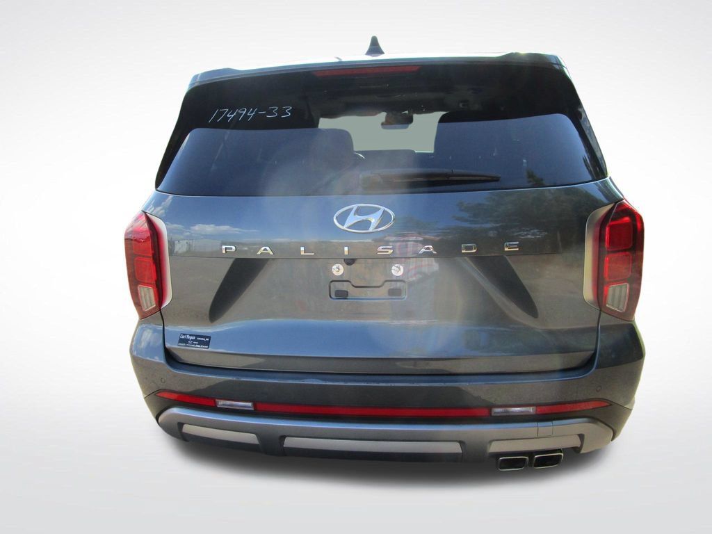 Used 2024 Hyundai Palisade Limited FWD image 10