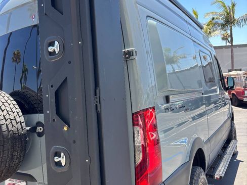 Used 2020 Mercedes-Benz Sprinter 2500 image 5
