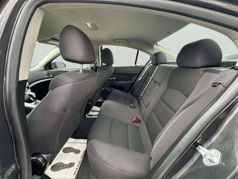Used 2014 Chevrolet Cruze LT FWD image 16