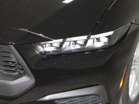 New 2026 Ford Mustang Coupe image 44