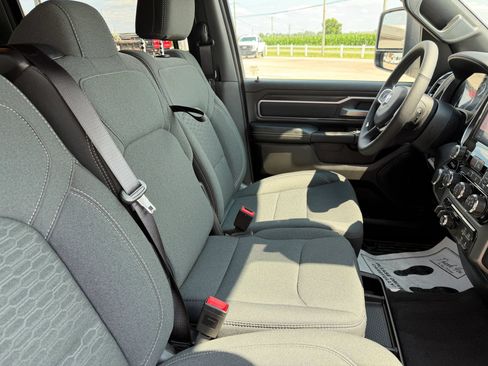 Used 2025 RAM 1500 Lone Star AWD/4WD image 31