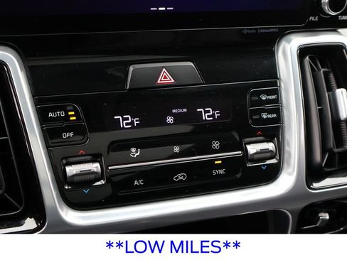 Used 2023 Kia Sorento SX FWD image 39