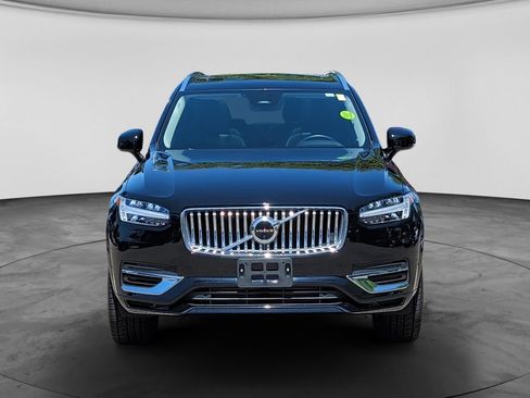 Used 2023 Volvo XC90 T8 Plus AWD/4WD image 2