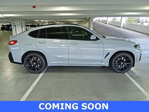 Used 2023 BMW X4 xDrive30i w/ M Sport Package image 5