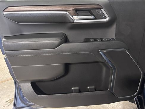 Used 2022 Chevrolet Silverado 1500 LT image 9