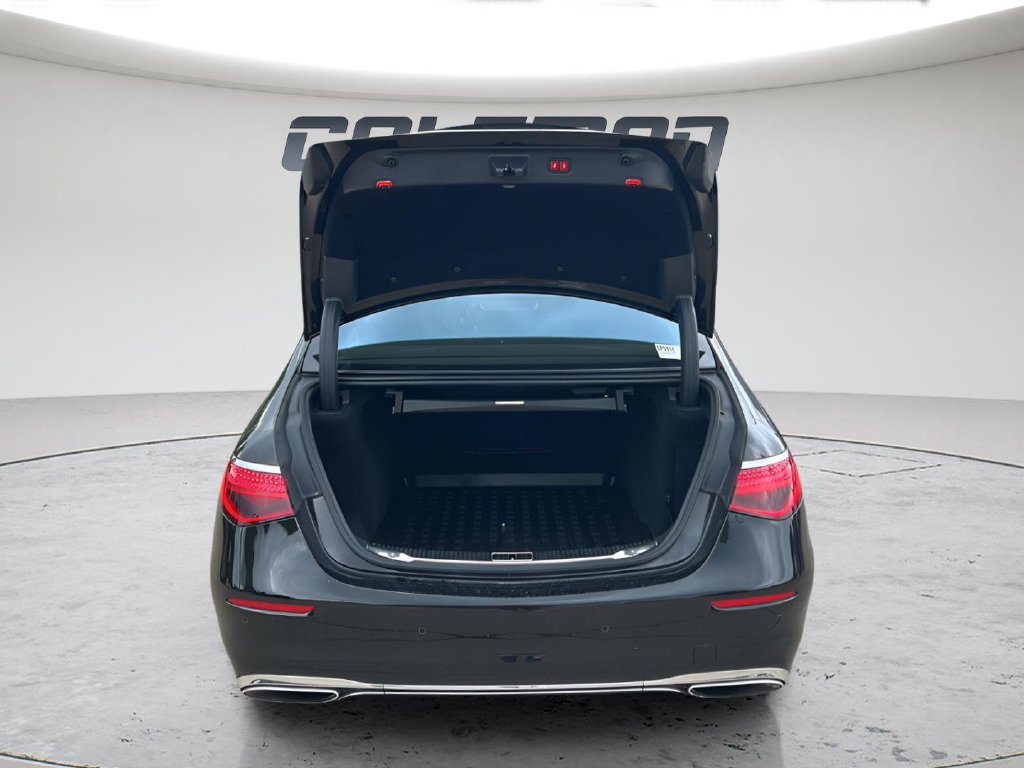 Used 2022 Mercedes-Benz S 500 4MATIC w/ 3D Technology Package image 26