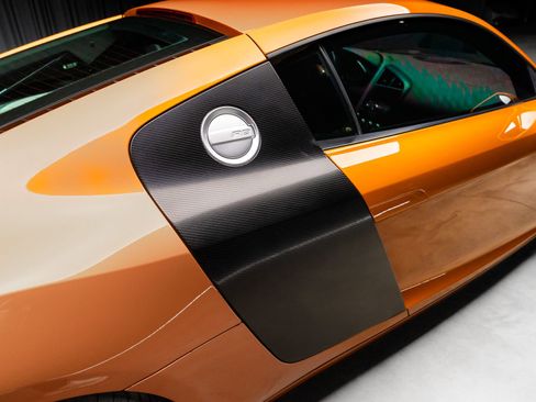 Used 2014 Audi R8 V8 w/ Ceramic Brake Package image 33