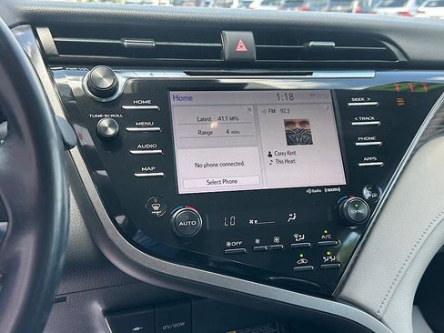 Certified 2019 Toyota Camry XLE FWD image 26