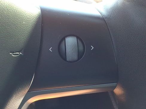 Used 2023 Tesla Model 3 Standard Range RWD image 8