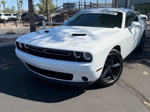 Used 2023 Dodge Challenger SXT w/ Cold Weather Group RWD image 3