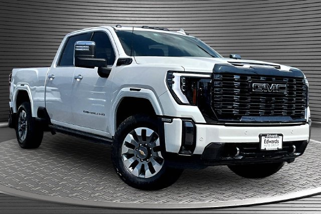 Used 2024 GMC Sierra 2500 Denali Ultimate AWD/4WD image 3
