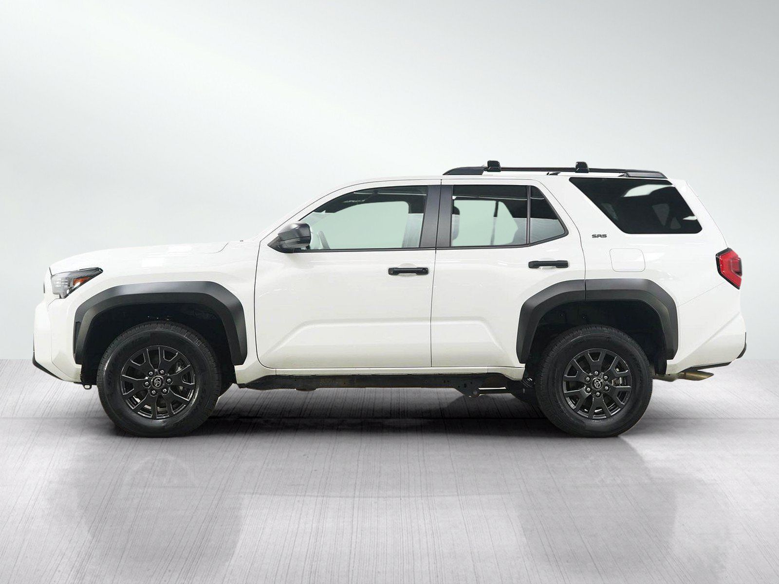 Used 2025 Toyota 4Runner SR5 AWD/4WD image 2