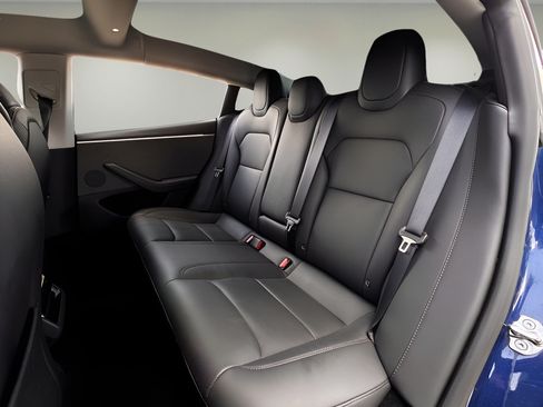 Used 2024 Tesla Model 3 Standard Range RWD image 15
