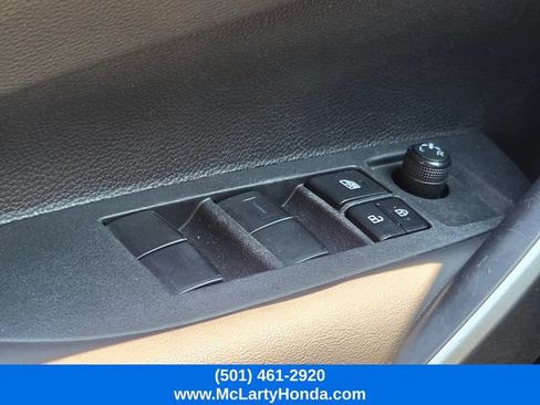 Used 2025 Toyota Corolla SE FWD image 30