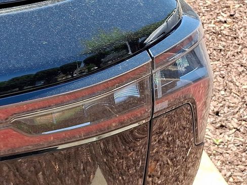 Used 2025 Chevrolet Equinox LT FWD image 9