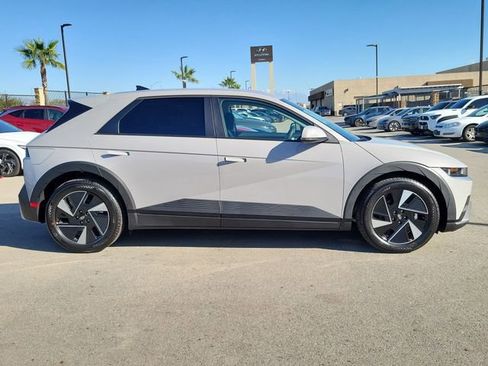 New 2026 Hyundai Ioniq 5 SEL image 26