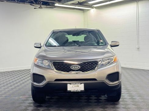 Used 2013 Kia Sorento LX image 10